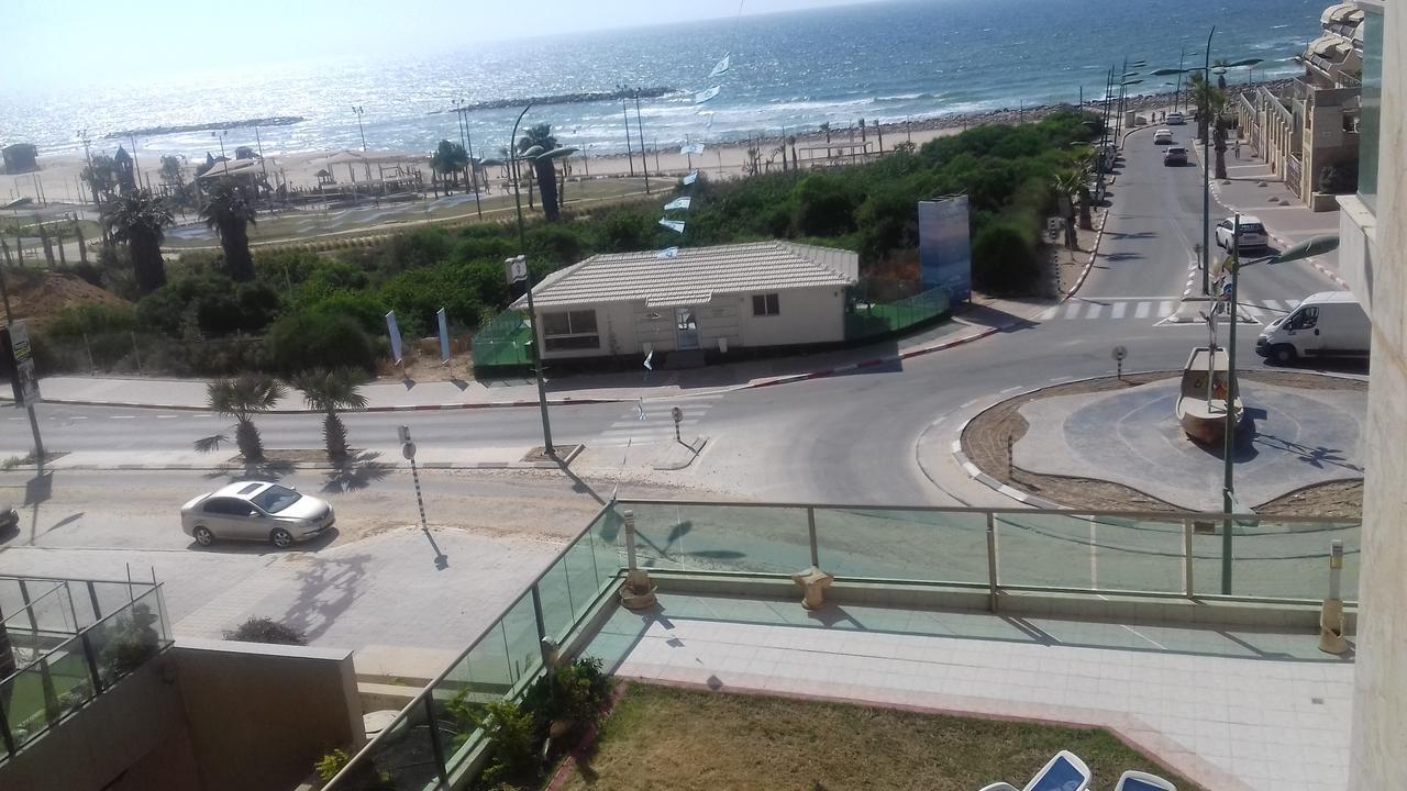 Ashkelon A Front Of The Sea Apartamento Exterior foto